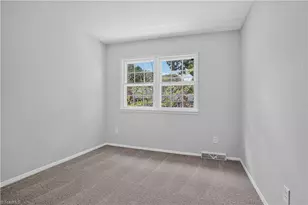 3011 Patriot Ct, Greensboro, NC 27408 - Photo 10