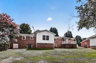 308 Westbury Dr, Asheboro, NC 27205 - Photo 32