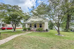 1011 Ava St, Burlington, NC 27215 - Photo 2
