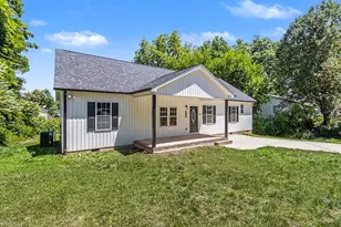 1329 Belleauwood St, Winston-Salem, NC 27107 - Photo 2