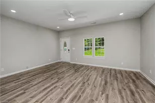1329 Belleauwood St, Winston-Salem, NC 27107 - Photo 10