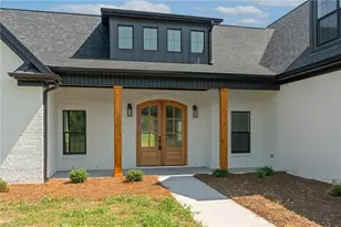 274 Garnet Ln, Lexington, NC 27295 - Photo 2