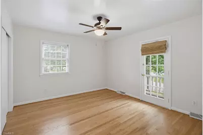 2913 Shady Lawn Drive, Greensboro, NC 27408 - Photo 16