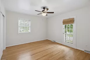 2913 Shady Lawn Dr, Greensboro, NC 27408 - Photo 16