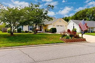 4417 Garden Club St, High Point, NC 27265 - Photo 4