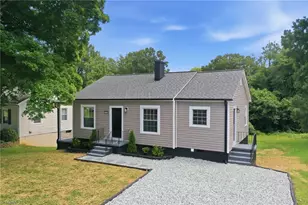 402 Gilbreath St, Graham, NC 27253 - Photo 6