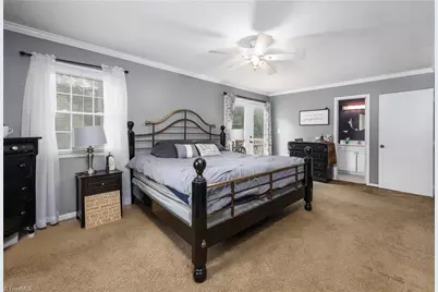 3900 Briarwood Avenue, High Point, NC 27265 - Photo 16