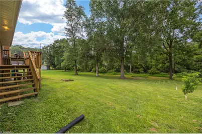 3900 Briarwood Avenue, High Point, NC 27265 - Photo 40