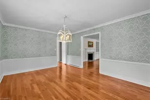 2321 Danbury Rd, Greensboro, NC 27408 - Photo 10