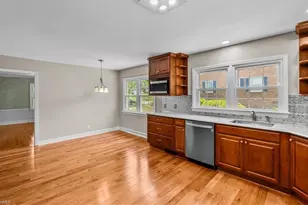 2321 Danbury Rd, Greensboro, NC 27408 - Photo 14