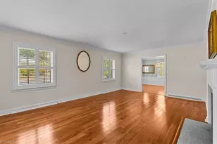 2321 Danbury Rd, Greensboro, NC 27408 - Photo 8