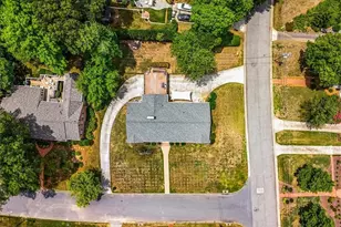 2321 Danbury Rd, Greensboro, NC 27408 - Photo 46
