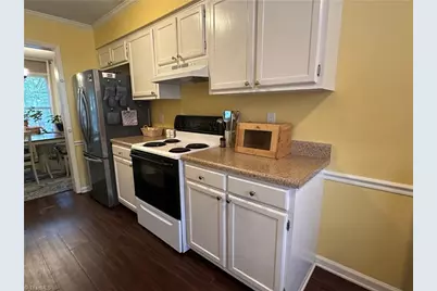 2705 Windy Crossing, Winston-Salem, NC 27127 - Photo 10
