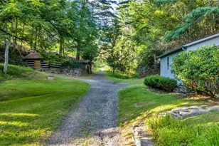 1092 Hartzog Ford Rd, West Jefferson, NC 26342 - Photo 12