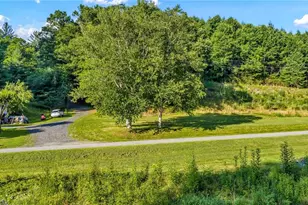 1092 Hartzog Ford Rd, West Jefferson, NC 26342 - Photo 6