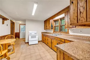 1092 Hartzog Ford Rd, West Jefferson, NC 26342 - Photo 18
