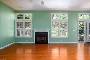 2315 Meadow Gate Dr, Greensboro, NC 27455 - Photo 4