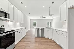5918 N Church St, Greensboro, NC 27455 - Photo 8
