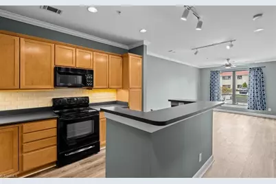 411 W Washington Street #108, Greensboro, NC 27401 - Photo 2