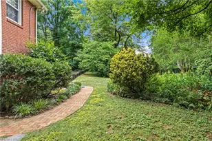 2605 Loch Dr, Winston-Salem, NC 27106 - Photo 32