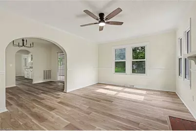 210 Stone Street, Thomasville, NC 27360 - Photo 4