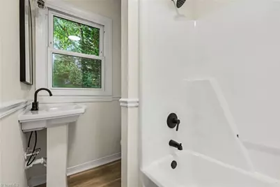 210 Stone Street, Thomasville, NC 27360 - Photo 20