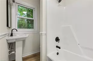 210 Stone St, Thomasville, NC 27360 - Photo 20