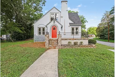 210 Stone Street, Thomasville, NC 27360 - Photo 2