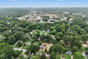 2309 Fernwood Dr, Greensboro, NC 27408 - Photo 38