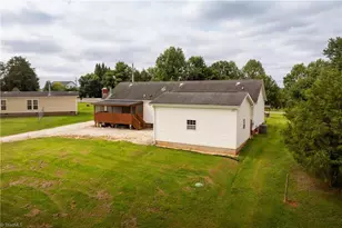 1102 Bryant Mill Rd, Ararat, NC 27007 - Photo 36