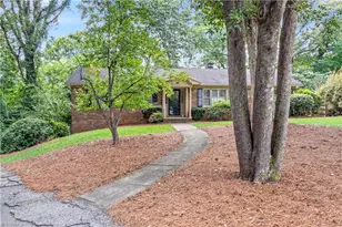 560 Kelway Pl, Winston-Salem, NC 27104 - Photo 4