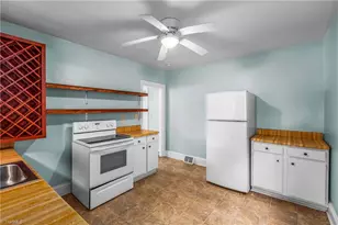 610 Salisbury Ridge Rd, Winston-Salem, NC 27127 - Photo 10