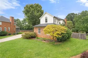 153 Suntree Dr, Advance, NC 27006 - Photo 2