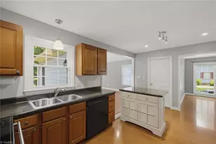 5622 Guida Dr, Greensboro, NC 27410 - Photo 6
