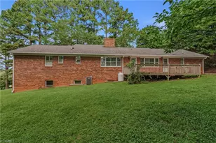 2160 Margaret Dr, Mount Airy, NC 27030 - Photo 4