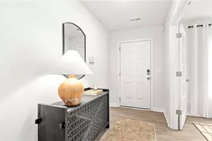 410 White Spruce Ct, Thomasville, NC 27360 - Photo 2