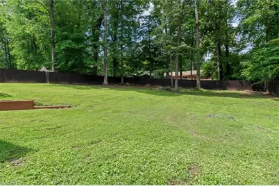 521 Dogwood Circle, High Point, NC 27260 - Photo 4