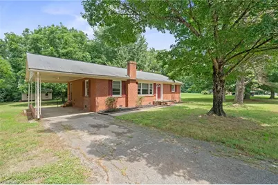 147 Oakdale Circle, Mocksville, NC 27028 - Photo 1