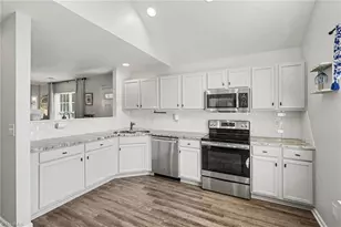 3367 Victoria Park Ln, Winston-Salem, NC 27103 - Photo 10