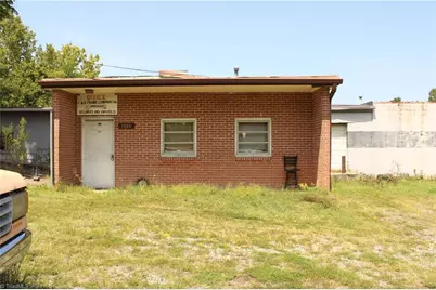 1506 Lexington Avenue, Thomasville, NC 27360 - Photo 2