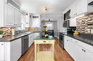1111 N Woodleigh Cir, Reidsville, NC 27320 - Photo 6