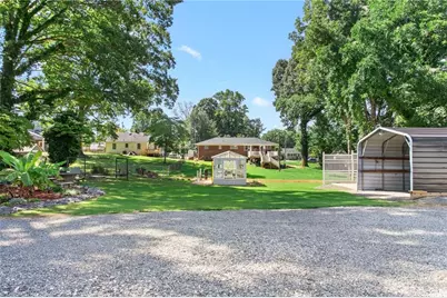 1111 N Woodleigh Circle, Reidsville, NC 27320 - Photo 30