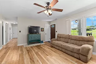 307 E Devon Dr, Mount Airy, NC 27030 - Photo 8