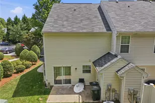 42 Ledgerstone Ln, Greensboro, NC 27407 - Photo 34