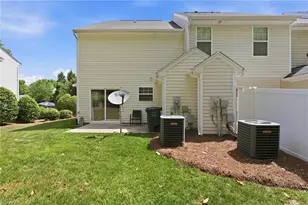 42 Ledgerstone Ln, Greensboro, NC 27407 - Photo 32