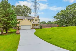 3425 Imperial Dr, High Point, NC 27265 - Photo 6