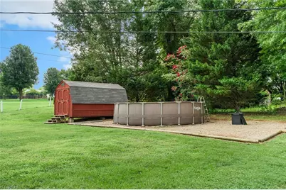 141 Lowell Street, Lexington, NC 27295 - Photo 8