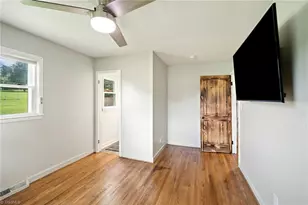 141 Lowell St, Lexington, NC 27295 - Photo 18