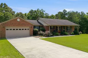 459 Shuler Rd, Thomasville, NC 27360 - Photo 2