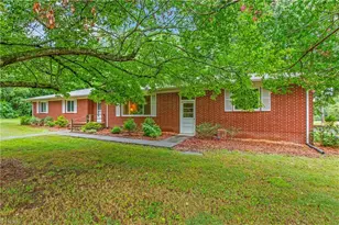 5228 Weatherly Rd, Greensboro, NC 27406 - Photo 2